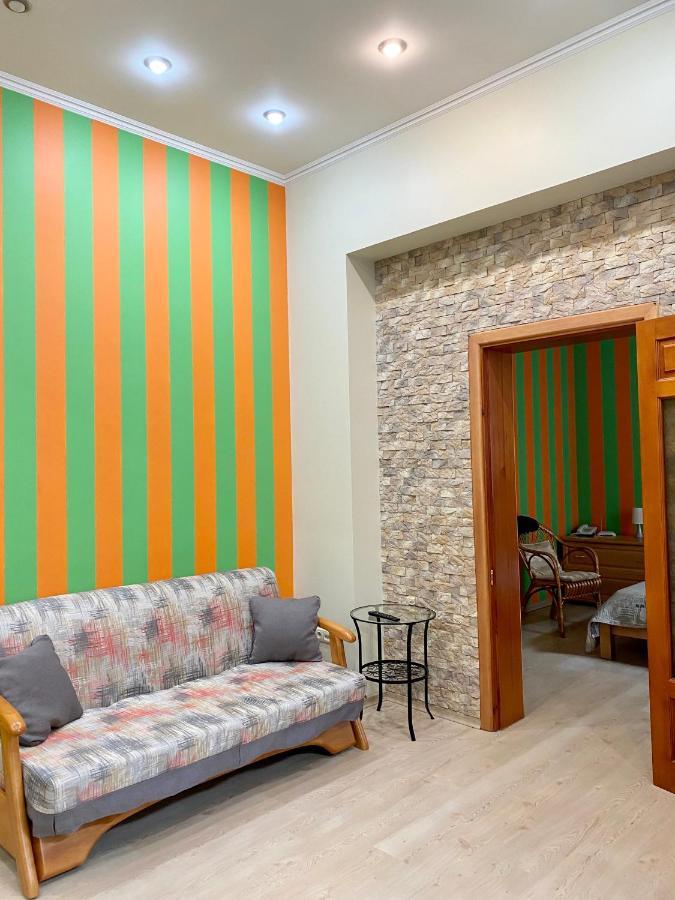 Old Town Apartments Lanzheron Beach Odessa Exterior photo
