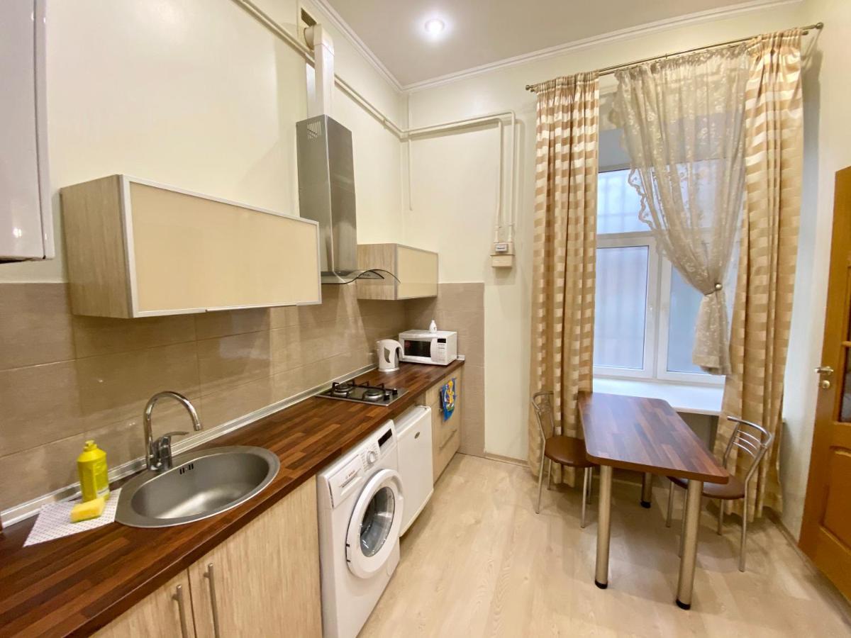 Old Town Apartments Lanzheron Beach Odessa Exterior photo