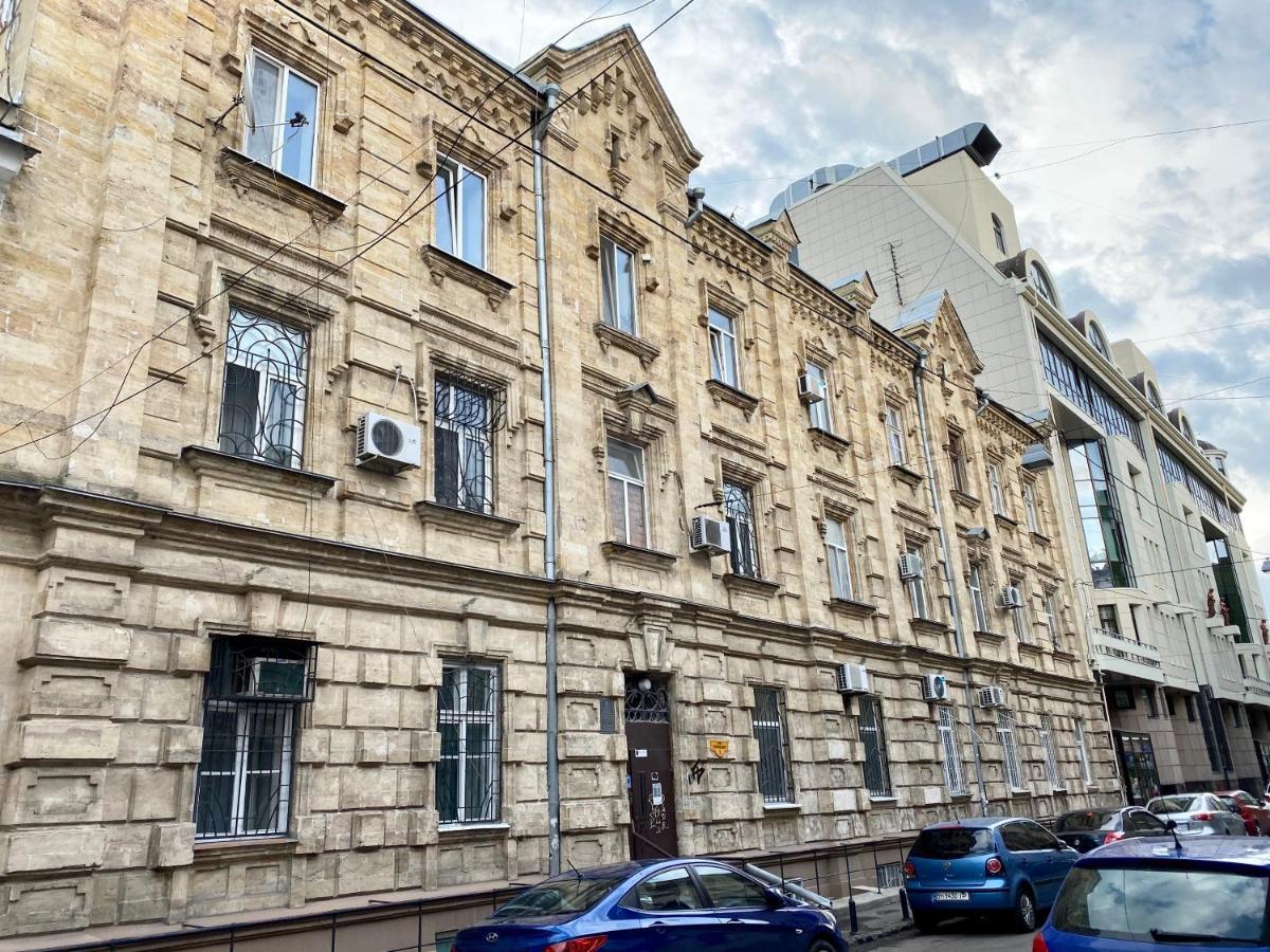 Old Town Apartments Lanzheron Beach Odessa Exterior photo